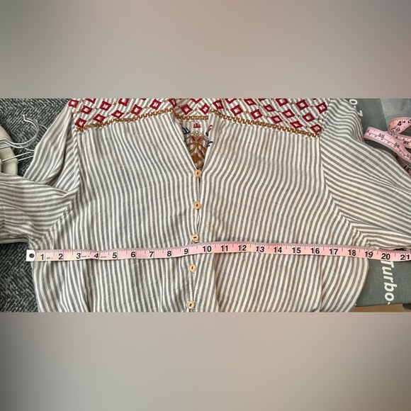 JOHNNY WAS 3J Workshop Embroidered Button Down Top - Picture 13 of 13